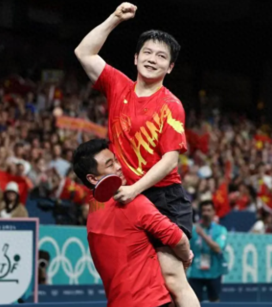 波兰队完胜瑞典队，樊振东惊艳四座