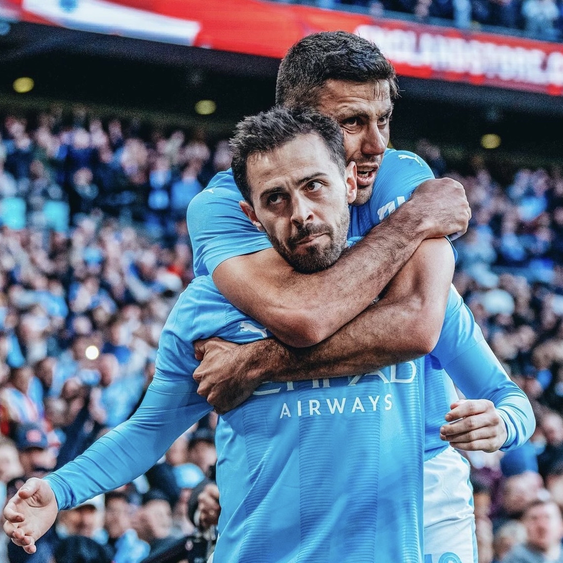 曼城轻取马赛,本泽马扛起全队 曼城轻取马赛,本泽马扛起全队