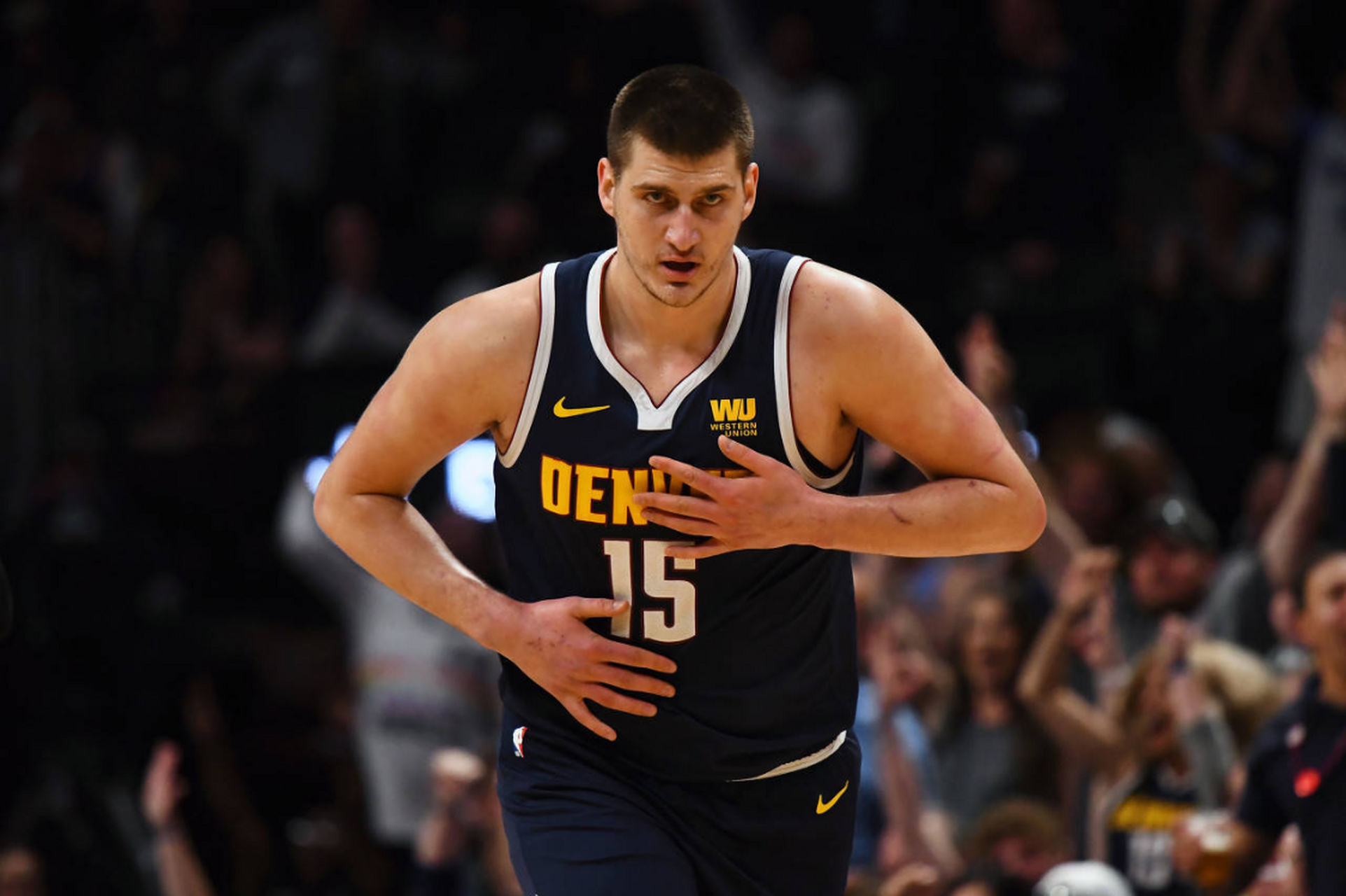 北京队鏖战国王,约基奇刷新纪录 北京队鏖战国王,约基奇刷新纪录