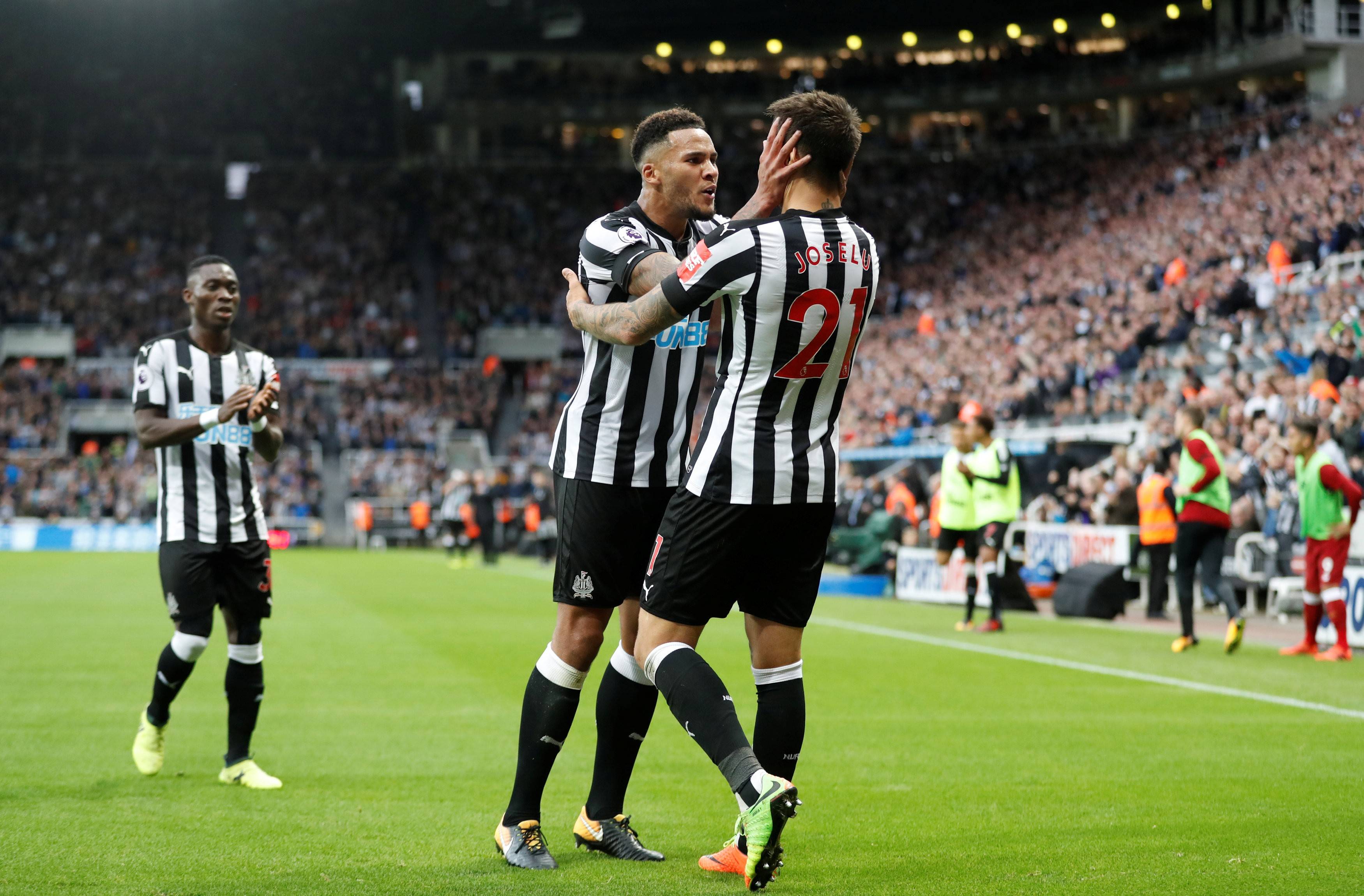 摩洛哥险胜阿森纳，戈麦斯状态火热