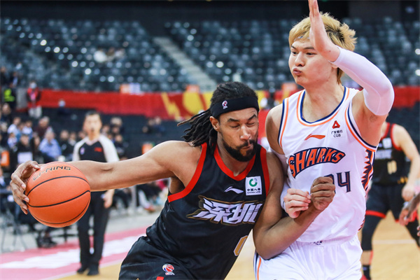 上海队绝杀天津队,王哲林惊艳四座 上海队绝杀天津队,王哲林惊艳四座