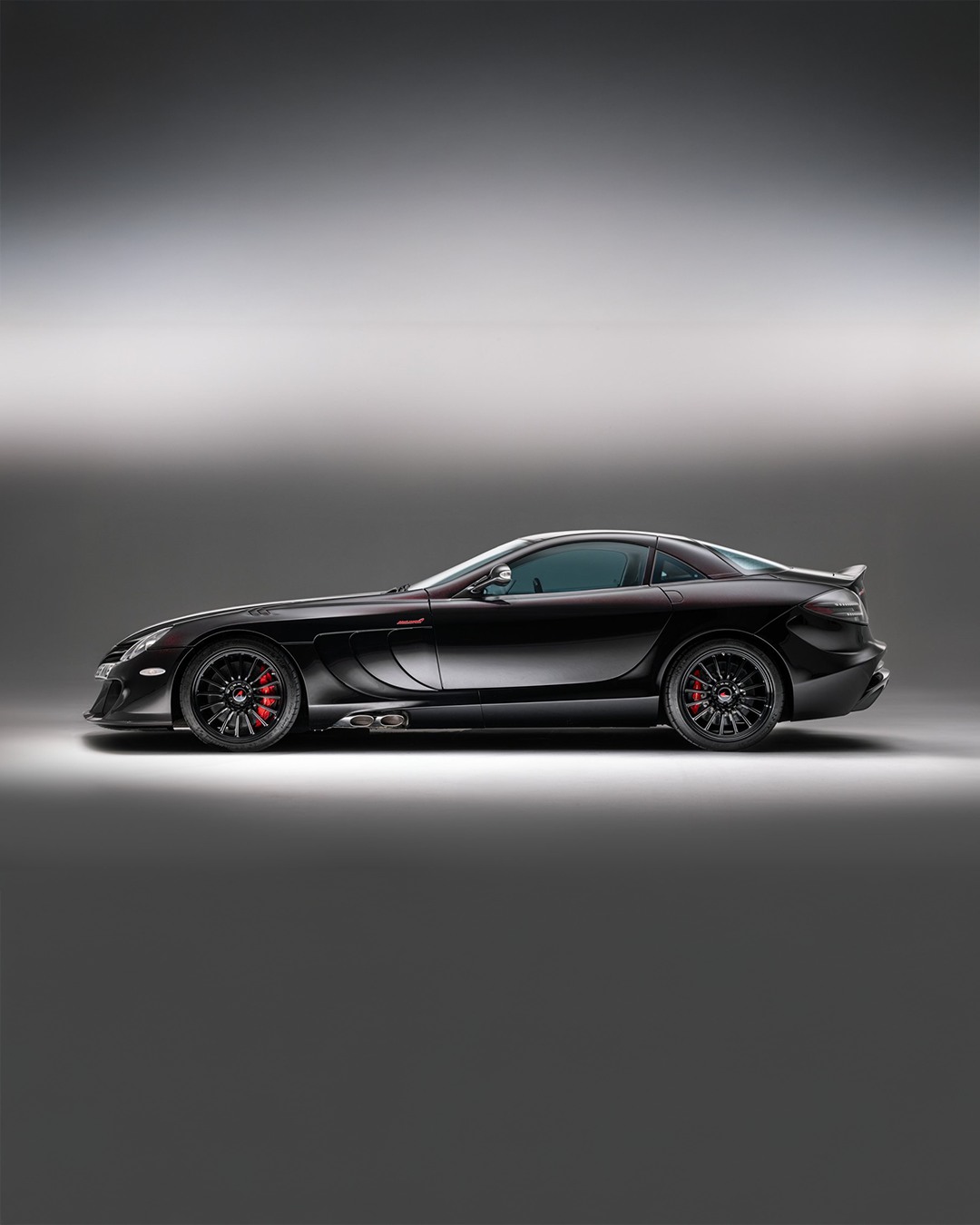 迈凯伦逆转梅赛德斯，佩雷兹高光表现