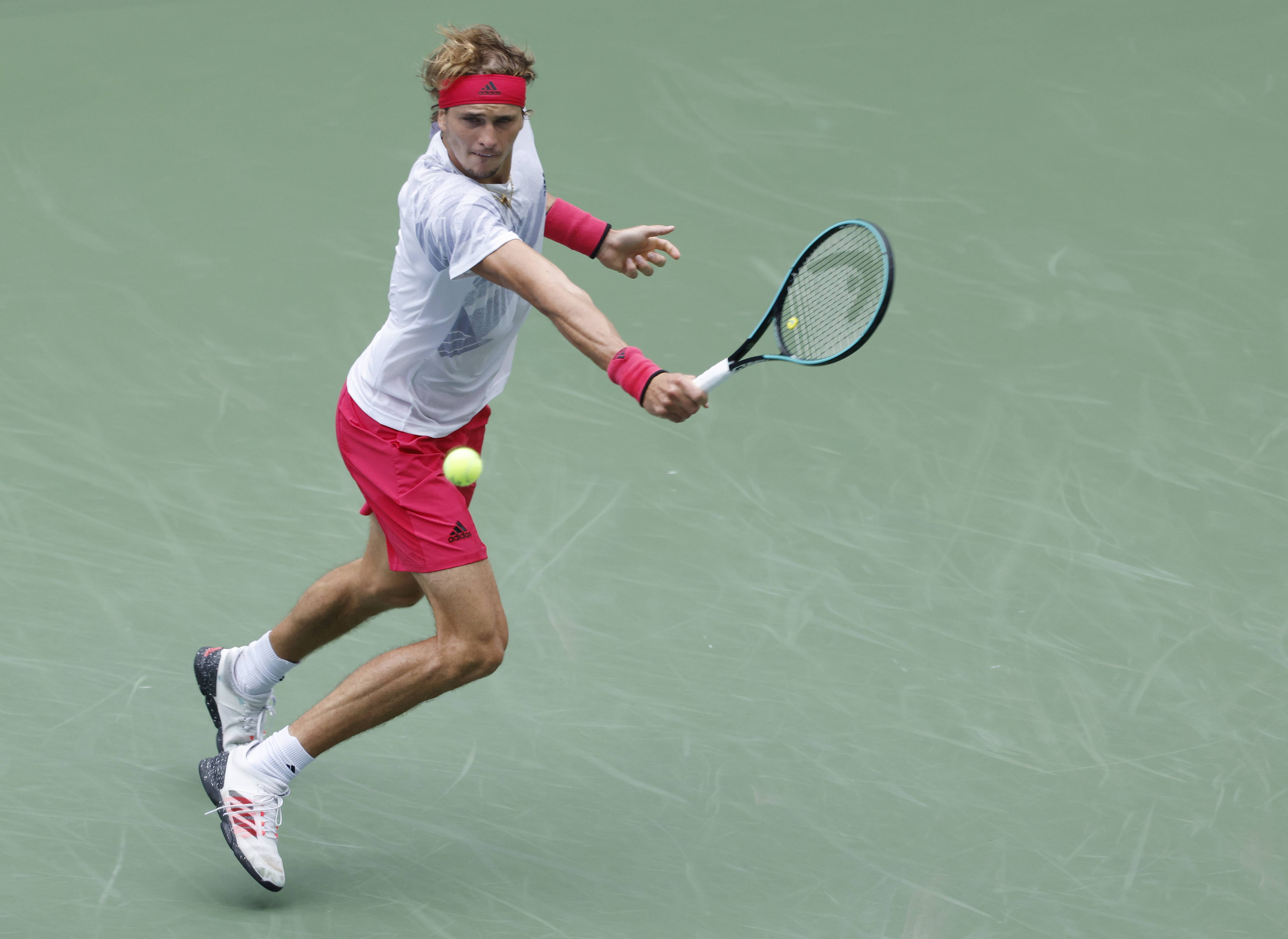 西班牙网球队强势欧洲网球队，兹维列夫绝境逆转