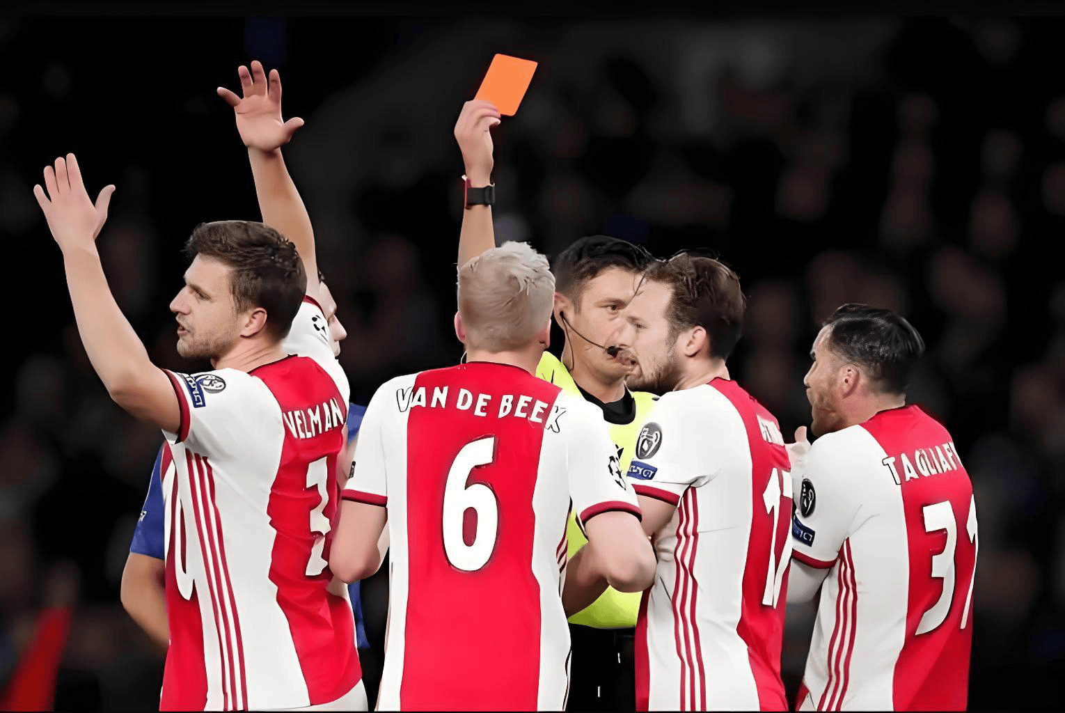 罗马鏖战勒沃库森，格列兹曼三分雨点燃全场